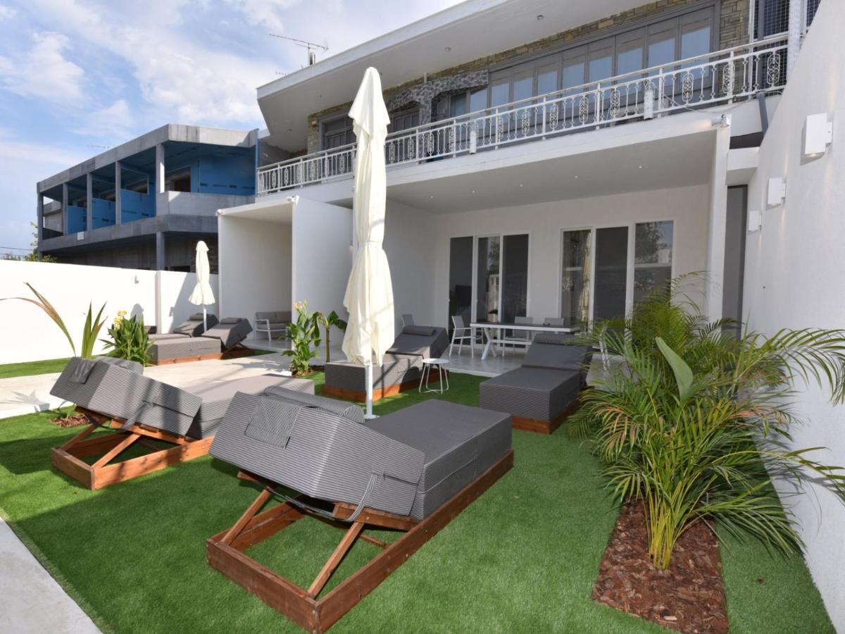 4 Elements Seaside Luxury Suites By Rentalspro Services Nea Moudania Halkidiki Exteriör bild