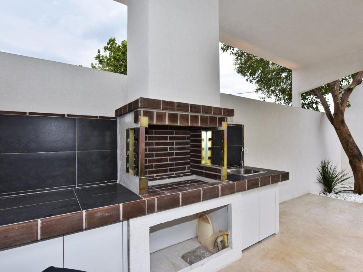 4 Elements Seaside Luxury Suites By Rentalspro Services Nea Moudania Halkidiki Exteriör bild