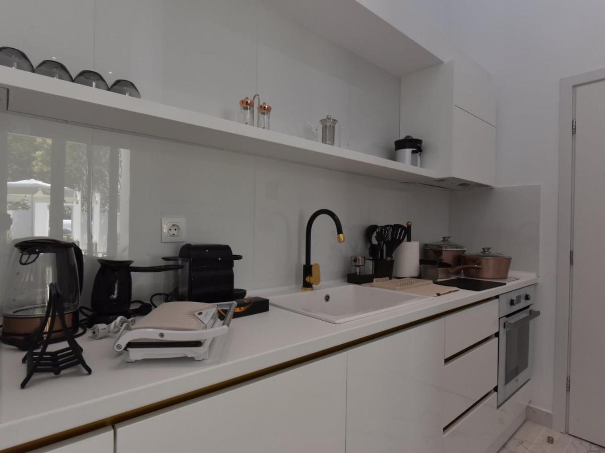 4 Elements Seaside Luxury Suites By Rentalspro Services Nea Moudania Halkidiki Exteriör bild